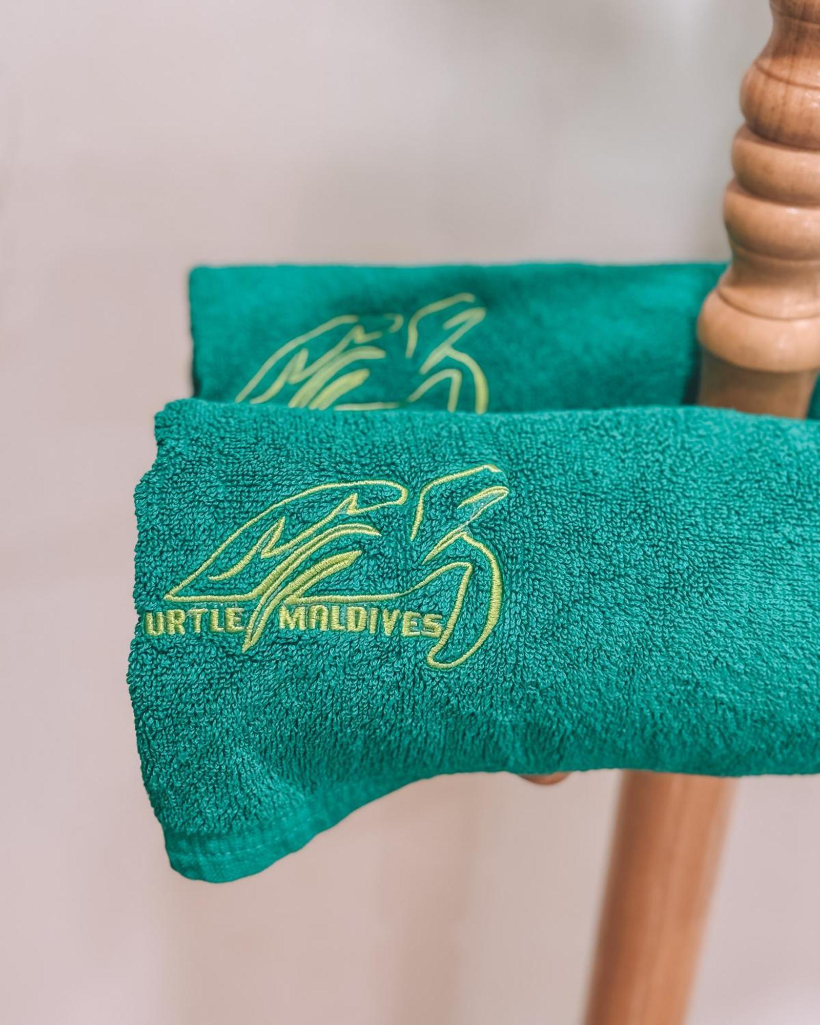 Turtle Maldives - Your Gateway To The Beach & Marine Adventures Await! Omadhoo Exterior foto