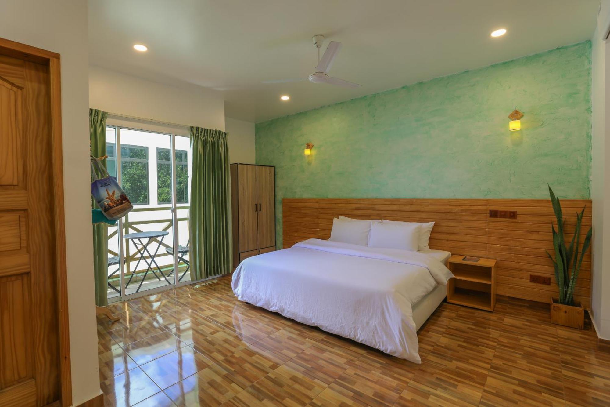 Turtle Maldives - Your Gateway To The Beach & Marine Adventures Await! Omadhoo Cameră foto