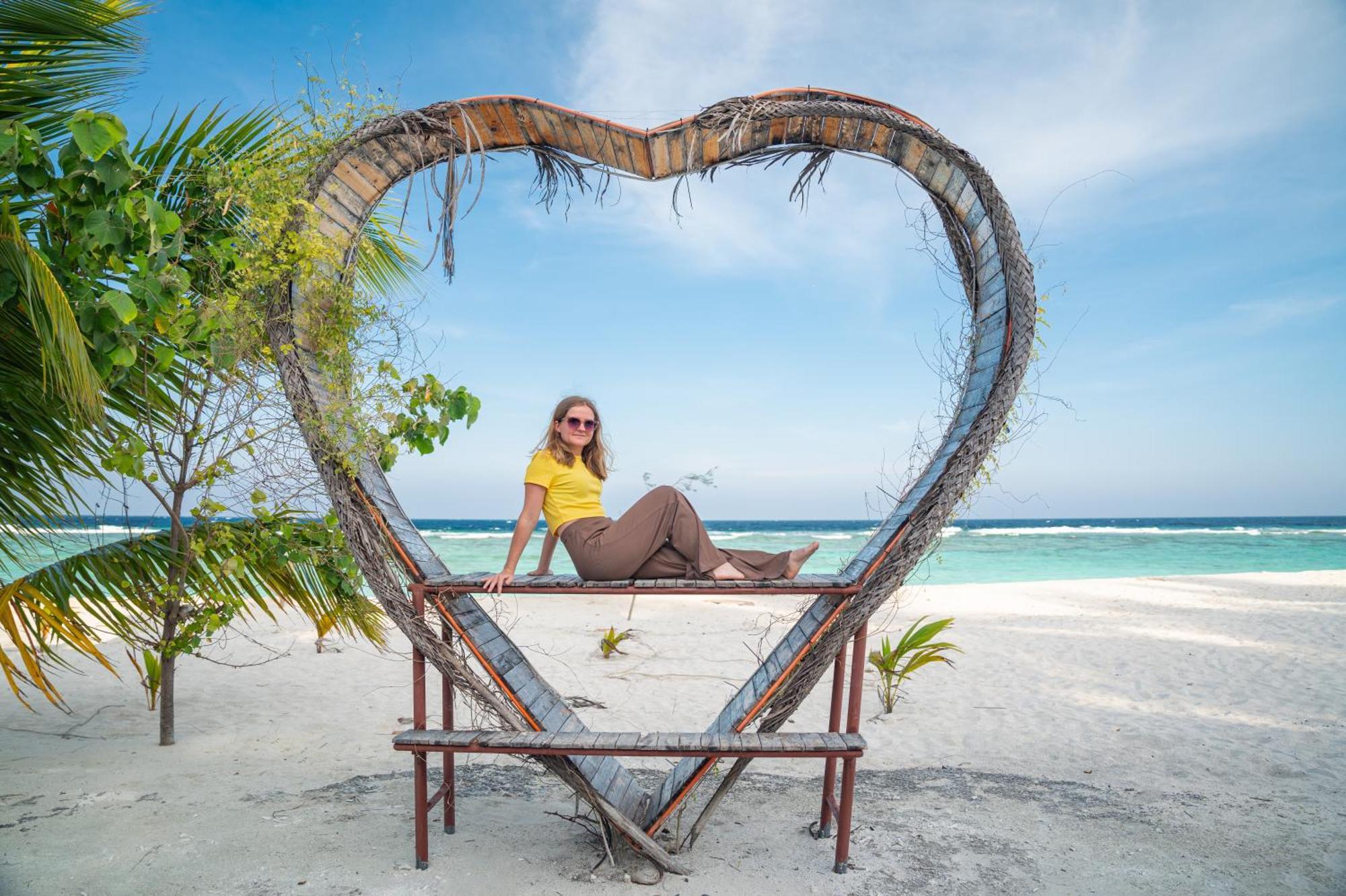 Turtle Maldives - Your Gateway To The Beach & Marine Adventures Await! Omadhoo Exterior foto